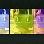 [갑부 브리트니 스피어스] 아침에 잠에서 깨어나 양치질을 하고 있는...