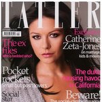 흑발이 매력적인 <b>캐서린</b>제타존스의 tatler 화보