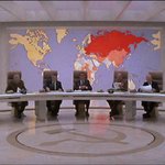 39년째 엑스트라로 007에 출연한 이 남자!