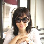 <b>손예진</b>, 선글라스로 얼굴 반이 가려져