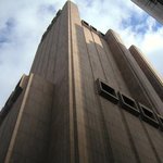 <b>유리창</b>? 눈씻고 찾아봐도 안보여~