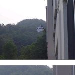 어린아이가 그린 태극기, <b>감동</b>..