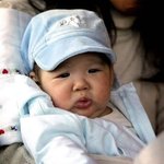 니콜라스 <b>케이지</b>와 절대 안닮은 아들