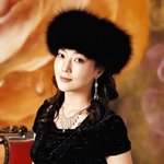 겨울 화보 <b>속</b> 김희선, <b>그</b> 미모 죽지 않아