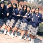 김아중 고등<b>학교</b><b>때</b> 친구들과 함께