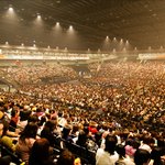 일본 아레나홀 콘서트에서 콘서트 한 <b>신화</b>