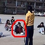 <b>창문</b>여고 '만두소희'체육시간 운동장에 쭈그려 앉아...