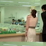 브래지어 비치는 김성은. 정장에 속옷<b>생략</b>