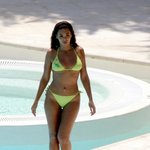 모나코에 <b>놀러</b>간 비키니 차림의 비욘세