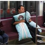 지하철에서 만난 <b>덕후</b>아저씨