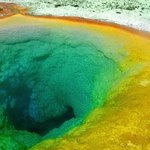 5분만에 살이 녹는 무시무시한 호수^^