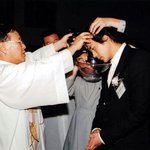 <b>세례</b>받고있는 '권상우' 세례명은 프란치스코??