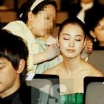 김태희 머리 <b>손질</b>할땐, 정말 다소곳이?