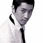 [<b>에릭</b>]봄 화보 속 남성미 넘치는 <b>에릭</b>