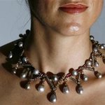 드디어 나온 <b>마리</b> 앙투아네뜨의 생전 목거리~ 가격은?