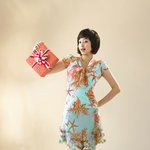 한예슬 최신 <b>봄화보</b>!!머리가 김숙 같네요!~