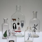 그림이 있는 <b>유리병</b>