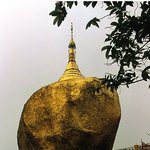 자연의 신비로움! 미얀마 바위의 균형감각!~