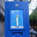 <b>독일</b> 베를린 길거리의 개똥 수거 봉투 디스펜서