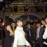 <b>한지민</b> 나이트에서 유난히 눈에 띄는 직찍