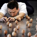 들어는 봤나 달걀 <b>도미노</b>!