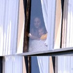 <b>창밖</b>구경하는 브리트니 아들