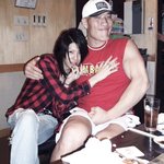 홍만이 옵빠 옆에 <b>성별</b>불명의 이 사람은 누구?