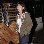 소피마르소 베를린에서 편안한 <b>차림</b>으로