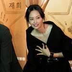 김혜수&amp;이나영&amp;<b>엄지원</b> 같은옷으로 뽐내기~
