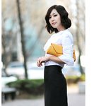 쇼핑몰 모델하는 <b>슈</b>..연예계 발 끊었어?