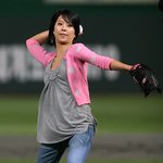 연예인 <b>야구</b> 시구를 맡은 백지영