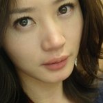 프레임이 꽉 <b>차도</b> 부담스럽지 않은 김혜수 초절정셀카