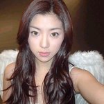 박한별 천사 옷을 입고 <b>한컷</b>.