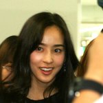 한혜진 <b>공항</b> 직찍~ 웃는게 예뻐