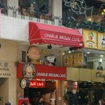 홍콩에 있는 <b>찰리</b>브라운까페