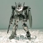 2억 3000만원 플래티넘 <b>건담</b>