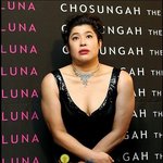 <b>쇄골</b>을 보여주려다 팔뚝을 들킨 이영자?