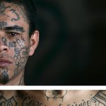 온몸의 문신이 서열을 나타낸다