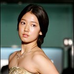 <b>웨딩</b>드레스 입은 박신혜, 살이 밀렸어