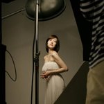 <b>임수정</b>, 화장품 광고 촬영장에서 홀로 빛나는 피부!