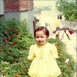 피부하얀 이영애, 어릴때부터 <b>노란색</b> 잘어울려