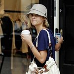 리즈 위더스푼! 너무 <b>초췌</b>해보여, 패션은 등산가야할듯~