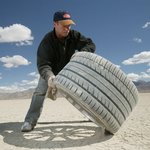 이 무식한 타이어를 끼운차는??