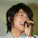 어제 무대 등장한 준기의 스타일..<b>white</b>~