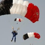 군사 학교 수료식 '넌 끝나고 남아라'