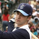 야구하는 저스틴 팀버레이크!은근히 귀여워