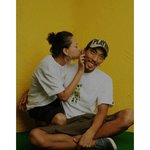 <b>찰스</b>와 여자친구, 커플룩입고~