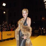 <b>동물보호</b>단체 비상?샤론스톤 엄청난 모피