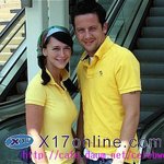 제니퍼 러브 휴잇 남친과 <b>노랑색</b> 옷 같이 입고,커플룩이 대세?