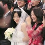 지인 결혼식에서 <b>예의</b>없는? 김희선
